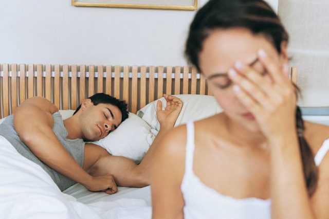 Hablar durmiendo es síntoma de personas groseras, enfadadas y desagradables Hablar durmiendo es síntoma de personas groseras, enfadadas y desagradables