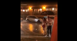 Vídeos de humor y lluvia Vídeos de humor y lluvia - Nunca llueve al gusto de todos