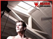 Los tios buenos de marzo 2018 Excitante sesión de fotos de este chico cachas en calzoncillos mostrando unas abdominales perfectas