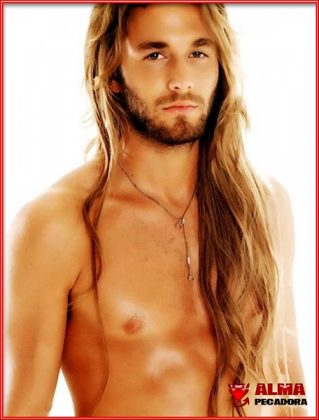 Seguro que te gustan los hombres con melenas rubias y bronceados a modo surfero de California