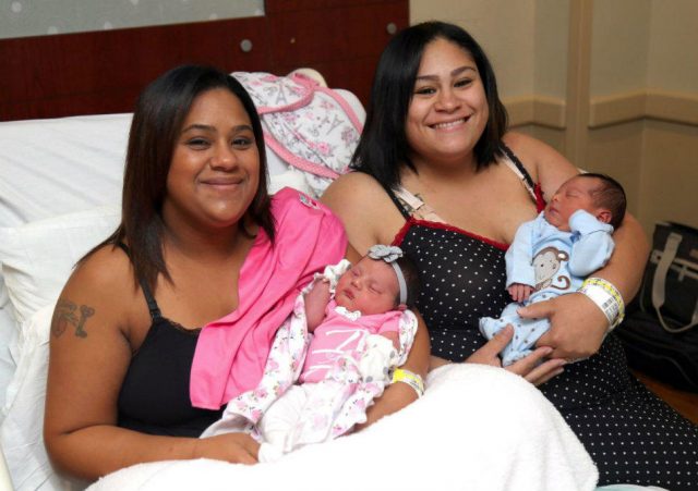Dos hermanas dan a luz el mismo día en Georgia Dos hermanas dan a luz el mismo día en Georgia