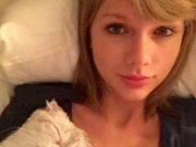 famosas sin maquillaje , algunas no parecen que sean ellas La cantante Taylor Swift está guapa con maquillaje o sin él. Conserva su esplendor sin tener que tirar de brocha