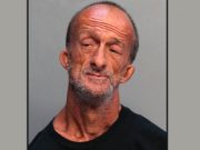 Hombre sin brazos acusado de apuñalar a un turista Hombre sin brazos acusado de apuñalar a un turista