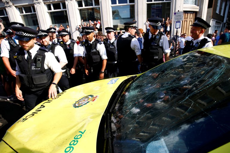 La policía tuvo que actuar por la celebración fuera de control