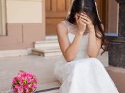 Mujer estafada para casarse con un desconocido Mujer estafada para casarse con un desconocido