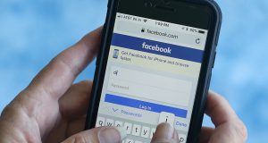 Un cura dice que los smartphones nos acercan a la llegada del Anticristo Un cura dice que los smarphones nos acercan a la llegada del Anticristo
