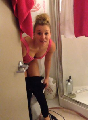Videos de Kaley Cuoco muy calientes y picantes