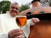 Monjes Belgas resucitan una fábrica de cerveza Monjes Belgas resucitan una fábrica de cerveza