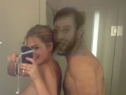 Fotos y videos de Kate Upton desnuda y en topless . Kate Upton desnuda haciéndose un selfie enseñando tetas y culo