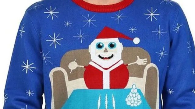 Walmart vende un jersey para colocarte en Navidad Walmart vende un jersey para colocarte en Navidad