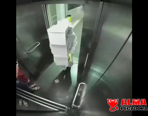 Video con la mejor broma en un ascensor Video con la mejor broma en un ascensor