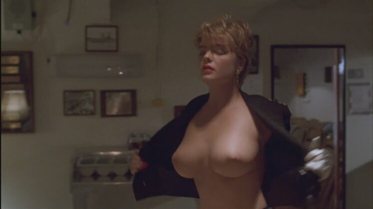 La vigilante de la playa Erika Eleniak desnuda
